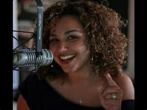 Radio Personality, Chanel Gonzalez, Visits Miami Media School